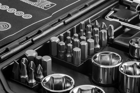 KLUCZE NASADOWE NEO TOOLS 08-673 1/2", 1/4", ZESTAW 73 SZT., CRV