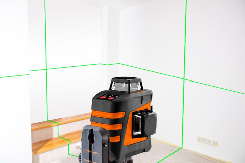 75-108 LASER PŁASZCZYZNOWY 20 M 3D, ZIELONY, 360° W TRZECH PŁASZCZYZNACH, Z ETUI I UCHWYTEM MAGNETYCZNYM NEO TOOLS