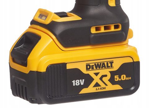 DCF899P2-QW Akumulatorowy klucz udarowy DeWalt 1/2 cala z zapadkowo-kołkowym zabezp. 950Nm 18V XR 2x5,0Ah Li-Ion TStak