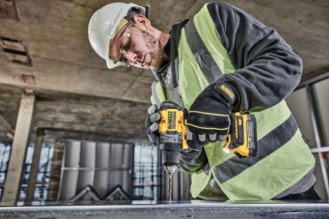 DCD800E2T-QW Akumulatorowa wiertarko-wkrętarka 18V 2x1,7Ah DeWalt