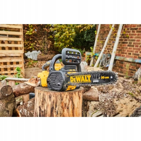 DCM565N-XJ 18V XR Bezszczotkowa piła łańcuchowa 30cm DeWALT