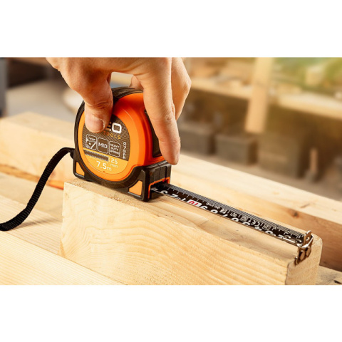 MIARA ZWIJANA STALOWA SUPER BLACK 7,5 M X 25 MM, AUTO BLOKADA, DWA PRZYCISKI STOP, MAGNES 67-244 NEO TOOLS