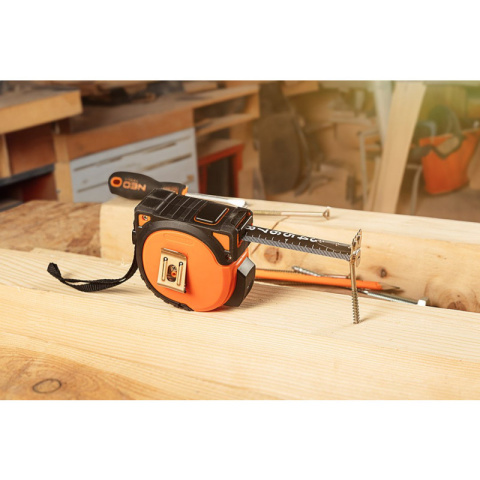 MIARA ZWIJANA STALOWA SUPER BLACK 7,5 M X 25 MM, AUTO BLOKADA, DWA PRZYCISKI STOP, MAGNES 67-244 NEO TOOLS