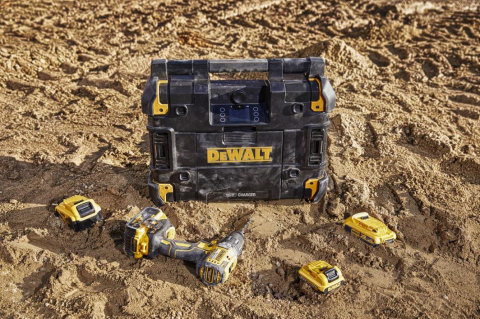 DWST1-81078-QW Radio z ładowarką TSTAK DeWalt