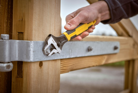 STANLEY KLUCZ NASTAWNY MAXSTEEL 250 mm 0-90-949