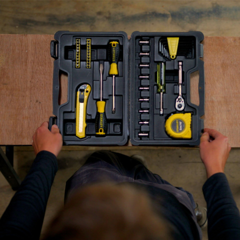 Stanley Zestaw narzędzi i akcesoriów w walizce 51 elementów