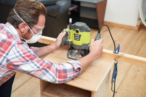 FREZARKA GÓRNOWRZECIONOWA RRT1600-K 1600W RYOBI