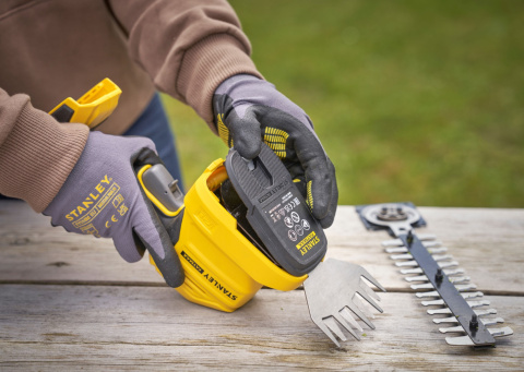 Nożyce akumulatorowe do trawy ogrodowe Stanley Fatmax STCSS20B-XJ