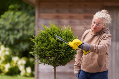 Nożyce akumulatorowe do trawy ogrodowe Stanley Fatmax STCSS20B-XJ
