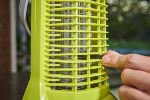 Lampa UV na owady Ryobi ONE+ RY18BZA-0 Owadobójcza Akumulatorowa RY18BZA-0