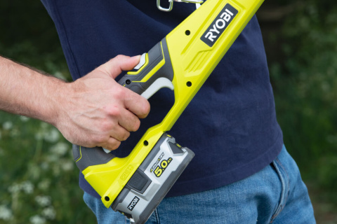 Sekator na wysięgniku Ryobi ONE+ RY18PLA-0 Akumualtorowe Do Gałęzi RY18PLA-0