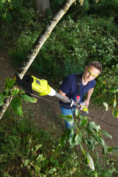 Sekator na wysięgniku Ryobi ONE+ RY18PLA-0 Akumualtorowe Do Gałęzi RY18PLA-0