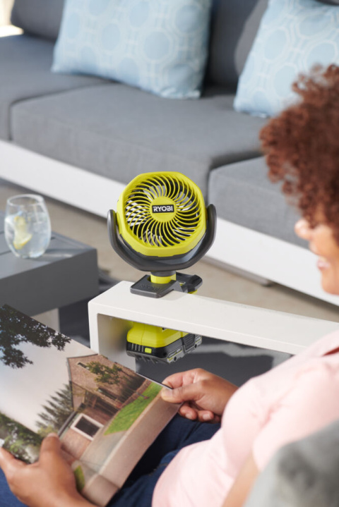 Wentylator wiatrak Zaciskowy biurkowy 10cm Akumulatorowy 18V ONE+ RCF18-0 RYOBI