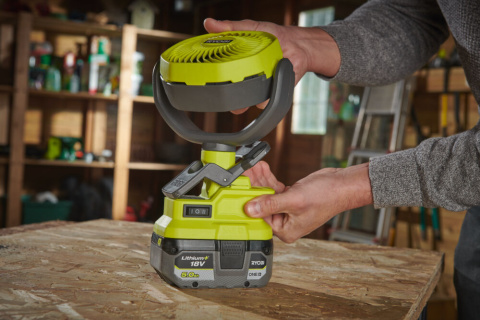 Wentylator wiatrak Zaciskowy biurkowy 10cm Akumulatorowy 18V ONE+ RCF18-0 RYOBI