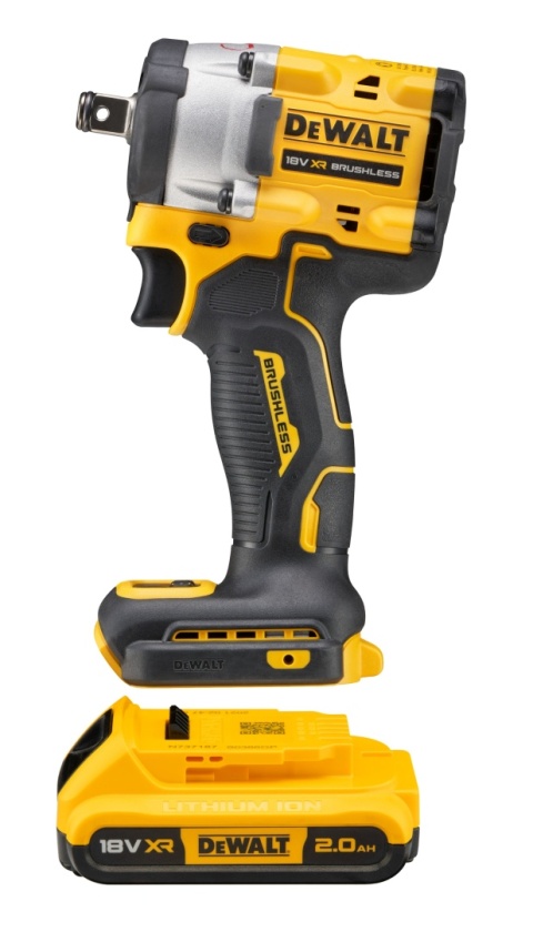 DeWALT Zakrętarka udarowa 206Nm 18V 2x2Ah ładowarka DCF921D2T + Walizka