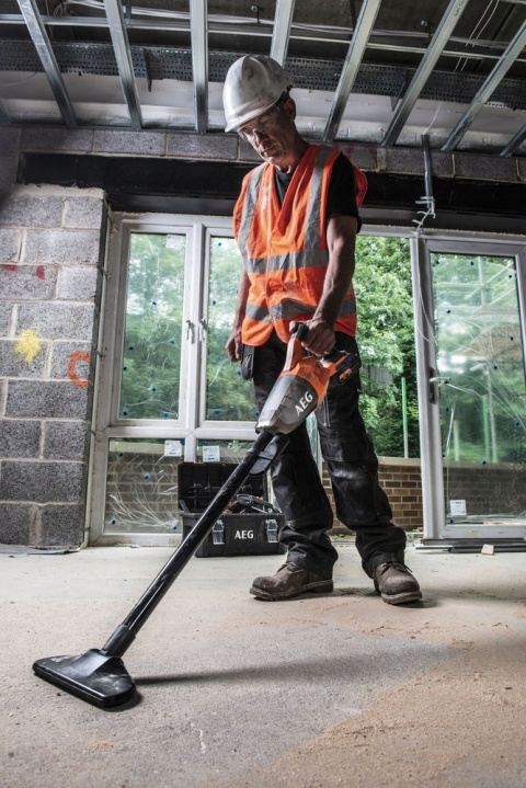 ODKURZACZ AEG AKUMULATOROWY Urządzenie do odsysania kurzu Mocna siła18 V BHSS18C-0