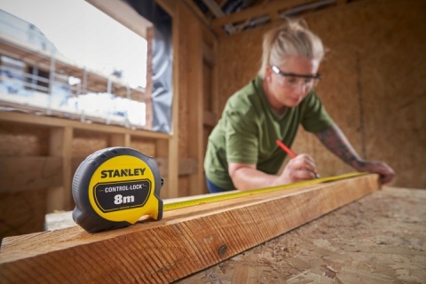 STANLEY Metrówka zwijana Control-Lock 8m STHT37232