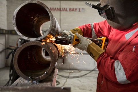 SZLIFIERKA KĄTOWA AKUMULATOROWA 18V 125 mm PŁASKA GŁOWICA DEWALT DCG405FN