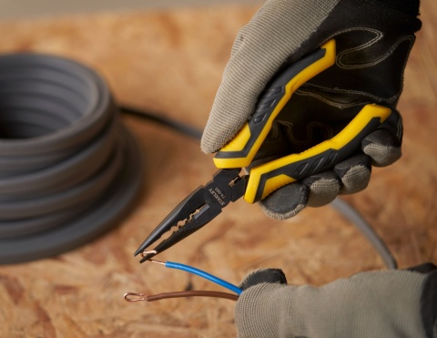 Szczypce wydłużone 150 mm Stanley STHT0-74363