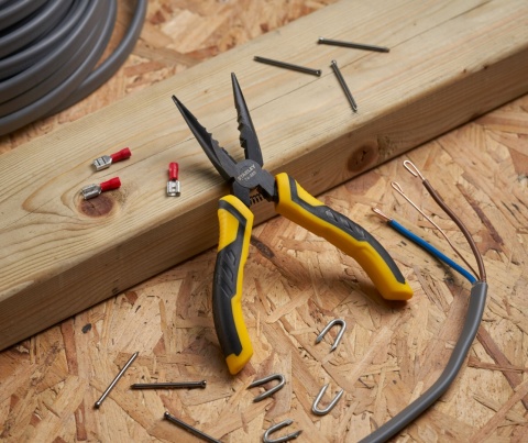 Szczypce wydłużone 150 mm Stanley STHT0-74363