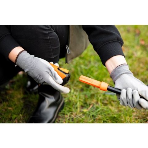 Trzonek uchwyt krótki Click System do narzędzi ogrodowych tworzywo sztuczne NEO TOOLS 95-052