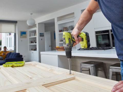 Wiertarko-wkrętarka zakrętarka zasilana akumulatorem lekka Ryobi R18DD3-220T