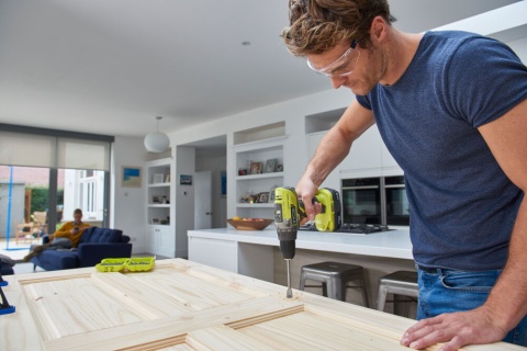 Wiertarko-wkrętarka zakrętarka zasilana akumulatorem lekka Ryobi R18DD3-220T