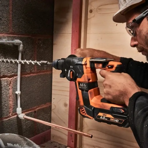 Zestaw AEG Wiertarko-Wkrętarka Udarowa, Szlifierka Kątowa i Młotowiertarka