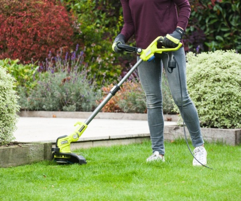 ELEKTRYCZNA KOMPAKTOWA PODKASZARKA KOSA DO TRAWY 600W 30CM RLT6130 RYOBI