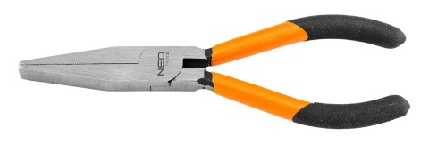 Szczypce płaskie 160 mm 01-279