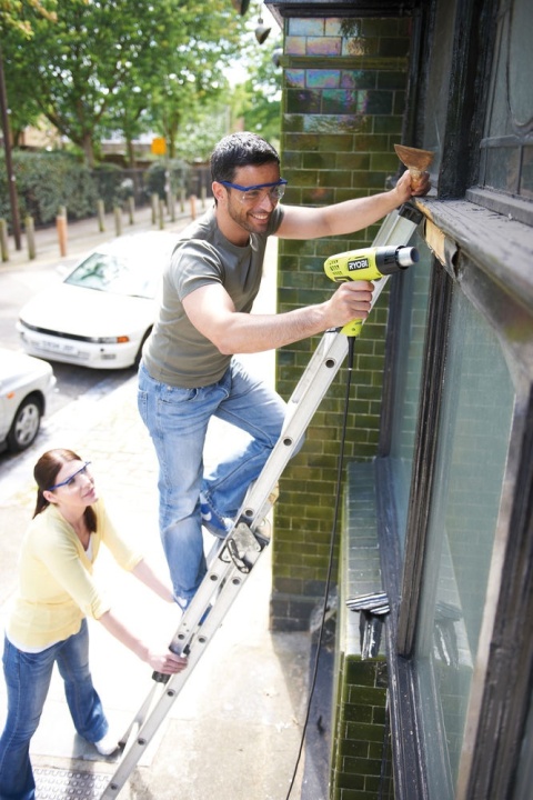 WIELOFUNKCYJNA OPALARKA ELEKTRYCZNA SIECIOWA 2000W 600C DWA TRYBY EHG2000 RYOBI