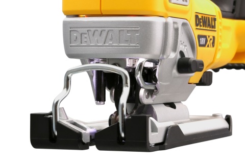 WYRZYNARKA AKUMULATOROWA 18V XR 135MM BODY DEWALT