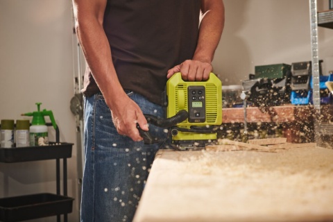 Kompresor Akumulatorowy Sprężarka Pompka Pompa do Kół Opon Materacy Aut Domu Garażu Bezprzewodowy Mobilny RYOBI 18V ONE+ RMI18-0