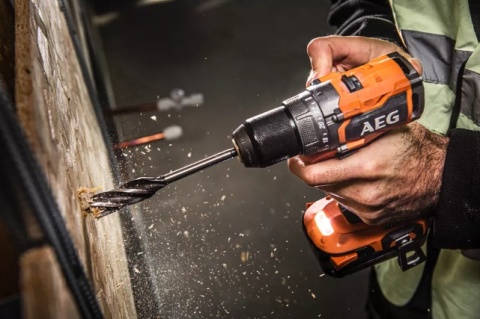 Wiertarko-wkrętarka bezszczotkowa subkompaktowa akumulatorowa 18V BS18SBL2-202C AEG