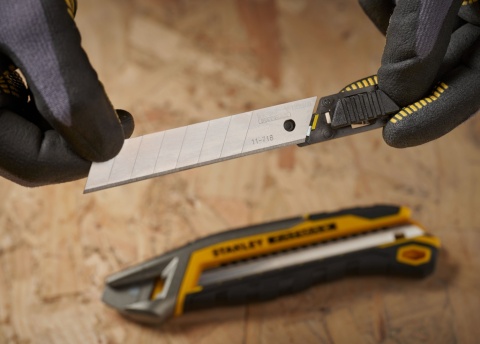 OSTRZA ŁAMANE FATMAX 18mm STANLEY 0-11-718