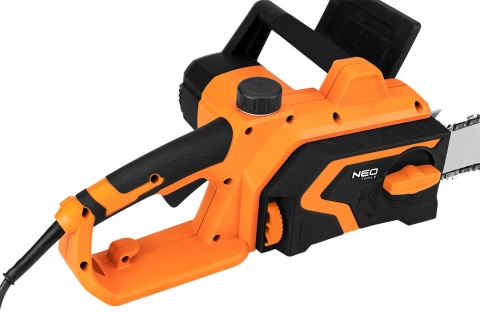 Pilarka piła łańcuchowa 1800W prowadnica 405mm gałęziówka do drewna NEO TOOLS 04-632