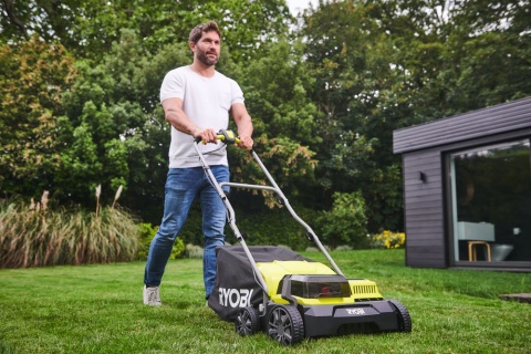 Wertykulator aerator do trawnika akumulatorowy 18V 35cm ONE + RYOBI RY18SFX35A-240