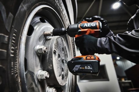 AKUMULATOR BATERIA 18 V 8.0 AH HD D-TECH Bateria do elektronarzędzi L1880SHD AEG