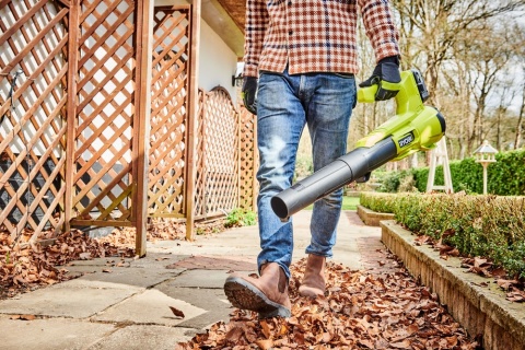 DMUCHAWA AKUMULATOROWA BEZPRZEWODOWA TECHNOLOGIA TURBO JET 18V ONE + RYOBI RY18BLA-0