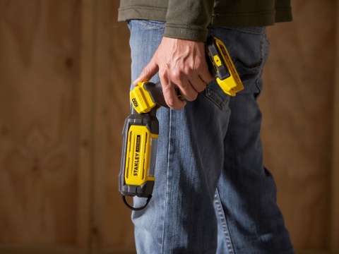 Lampa warsztatowa akumulatorowa bezprzewodowa FATMAX 18V v 20 Stanley SFMCL050B