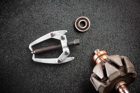 Ściągacz dwuramienny 3″ do łożysk / piast – stal CrV ramiona hakowe NEO TOOLS 11-850