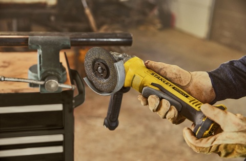 Szlifierka kątowa 18V FatMax V20 moc precyzja i niezawodność dla profesjonalistów Stanley SFMCG700B