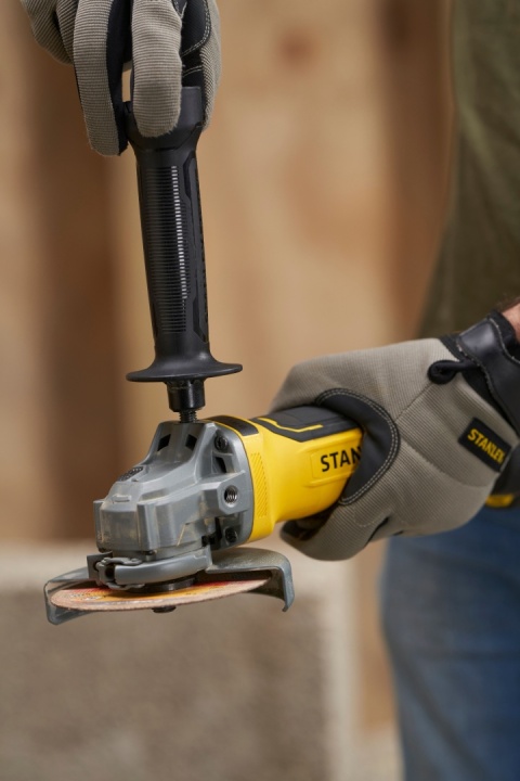 Szlifierka kątowa 18V FatMax V20 moc precyzja i niezawodność dla profesjonalistów Stanley SFMCG700B