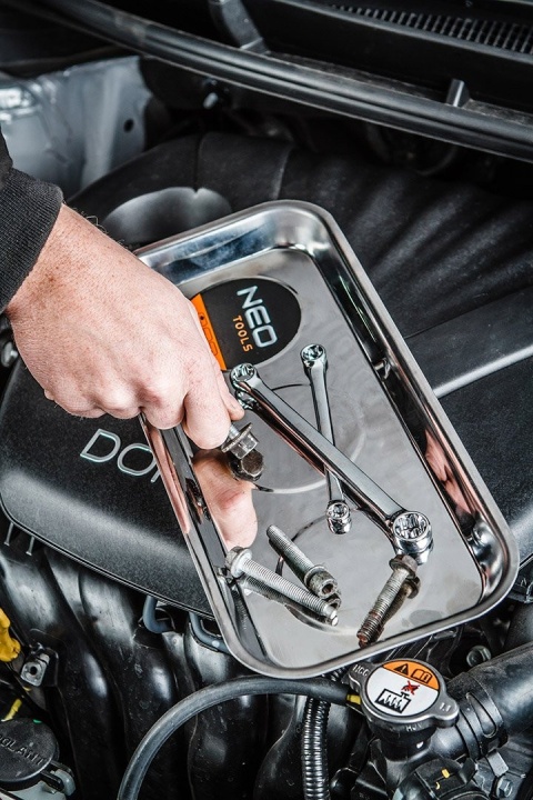 MISKA MAGNETYCZNA, PROSTOKĄTNA 245 X 145 MM z trwałej stali nierdzewnej 11-614 NEO TOOLS