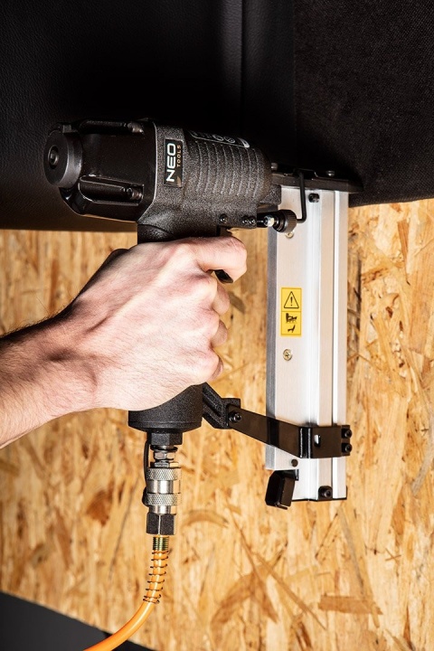 ZSZYWKI GALWANIZOWANE DO ZSZYWACZA PNEUMATYCZNEGO GA18 TYP 90 DŁUGOŚĆ 20 MM 4000 szt 14-623 NEO TOOLS