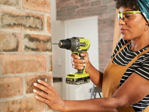 Zestaw narzędzi Combo wkrętarka wyrzynarka akumulator 4 Ah ładowarka 1,5 Ah RYOBI R18CK2PJ-1X40S