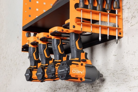 PÓŁKA NA ELEKTRONARZĘDZIA AKUMULATOROWE z malowanej proszkowo blachy stalowej 84-199 NEO TOOLS