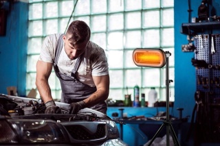 Promiennik na podczerwień do warsztatu restauracji taras NEO 2000W IP65