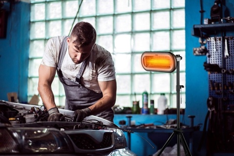 Promiennik na podczerwień do warsztatu restauracji taras NEO 2000W IP65