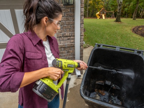 MYJKA CIŚNIENIOWA AKUMULATOROWA PISTOLET LANCA WĄŻ 6 m ONE+ RYOBI RY18PW22A-0